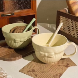 Elegant and high-value ceramic instant noodle bowl..